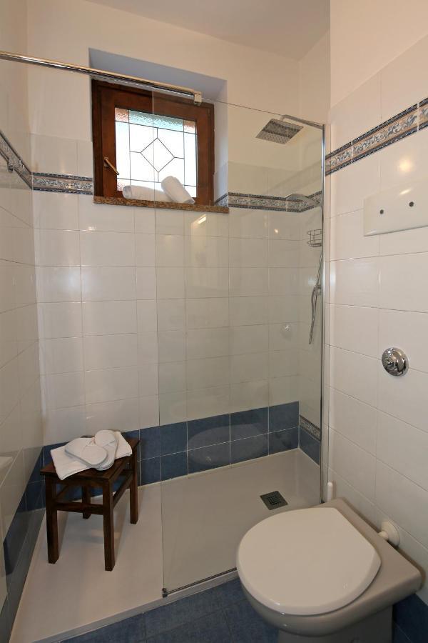 Mella Bellagio Al Porto - Apartment With Terraces Near The Lake - Parking ภายนอก รูปภาพ